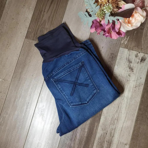 Old Navy Dark Wash Maternity Jeans Size 6 EUC - Picture 8 of 13